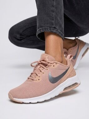 Nike Air Max Motion 6.5